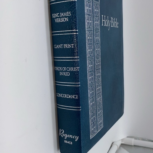 Giant Print Reference Bible with Concordance King James Version Bonded Leather - Picture 4 of 16